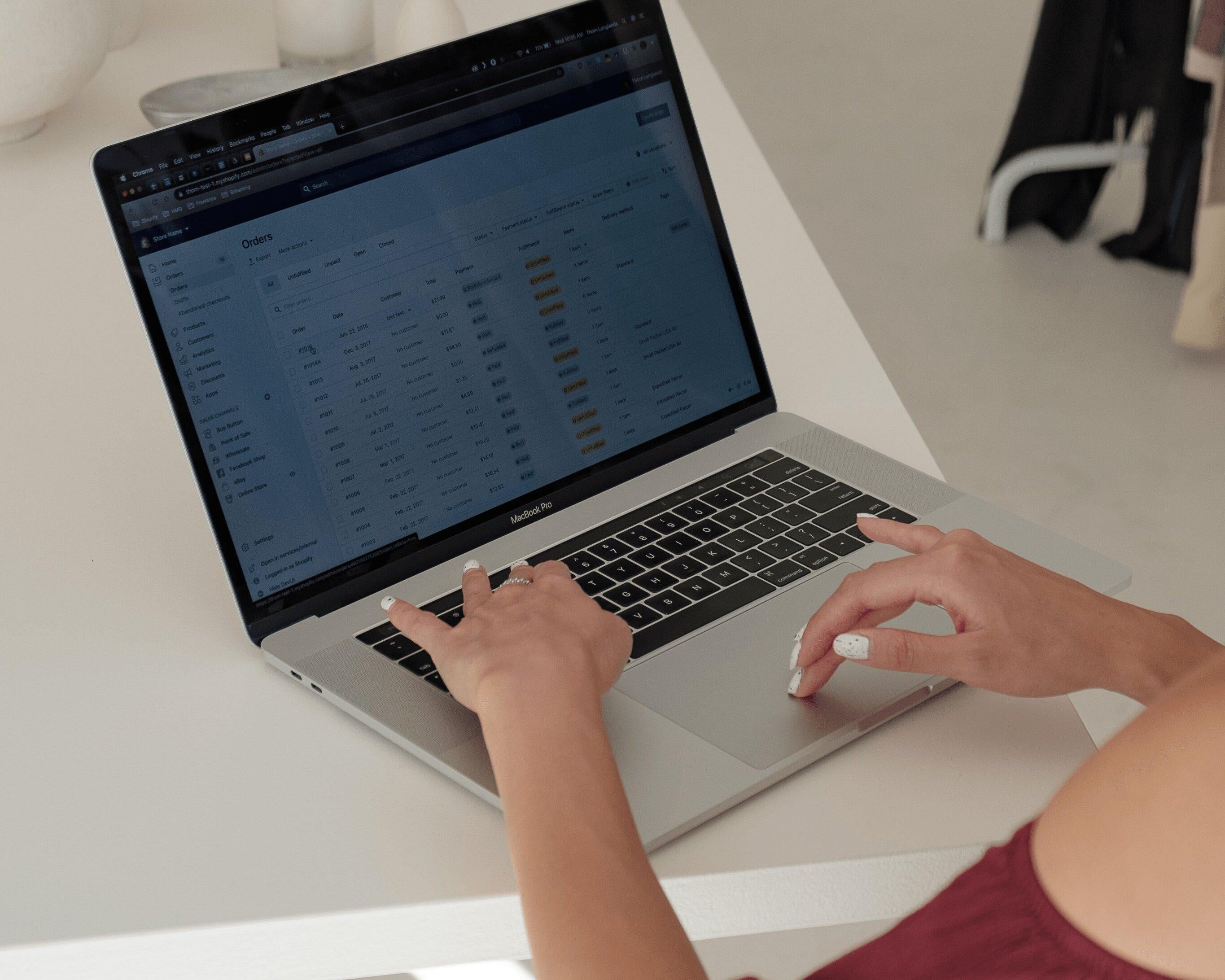 Oferta Pracy - Junior E-commerce Specialist